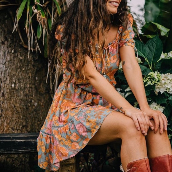 Boho Orange floral print Puff Sleeve ruffle Hem Mini Dress - Picture 5 of 9